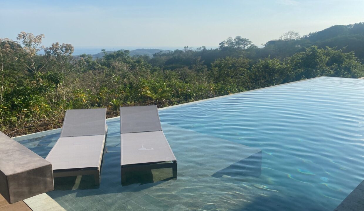 B136603A-4584-433A-9762-DED643A3EACF-scaled-1740x960-c-center