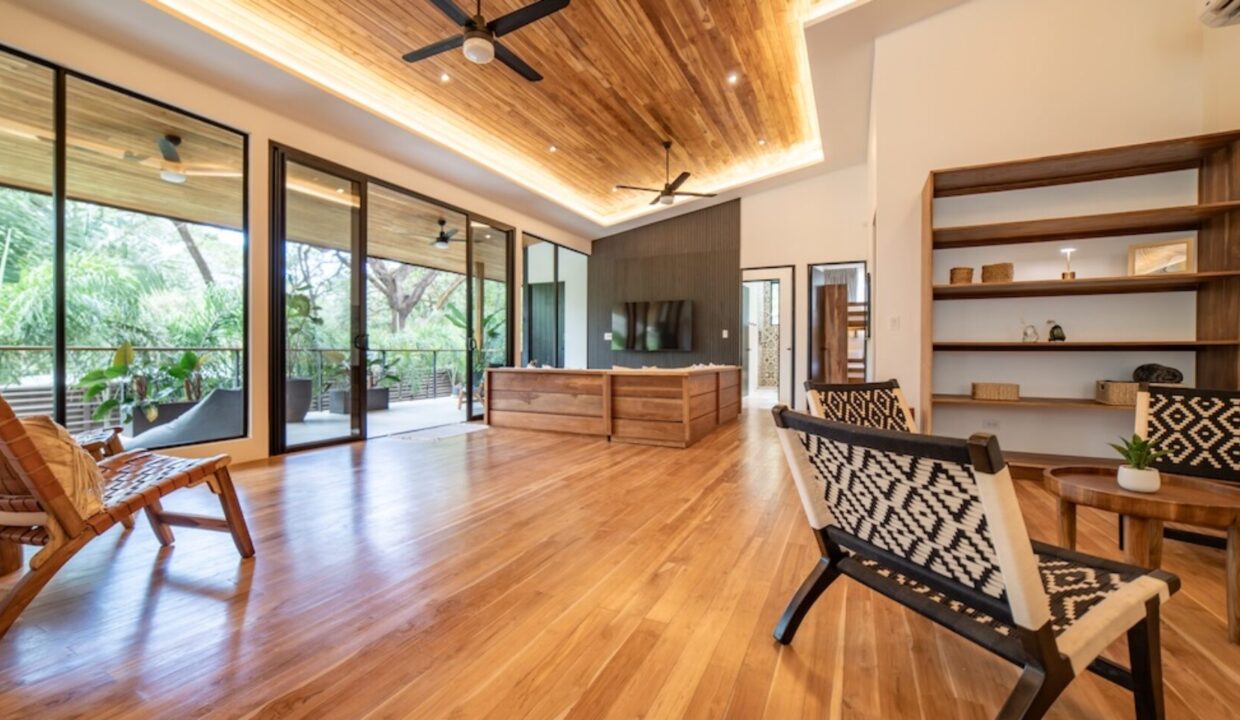 Casa-Bergamot-19-1740x960-c-center