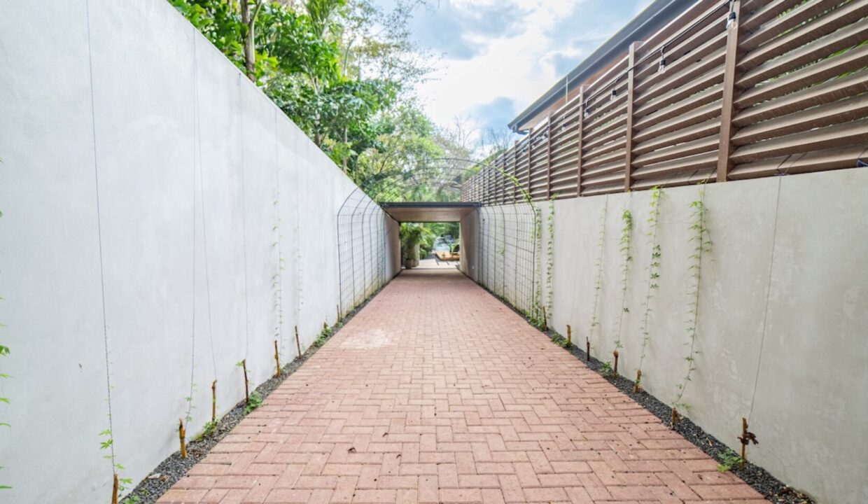 Casa-Dee-01-1740x960-c-center