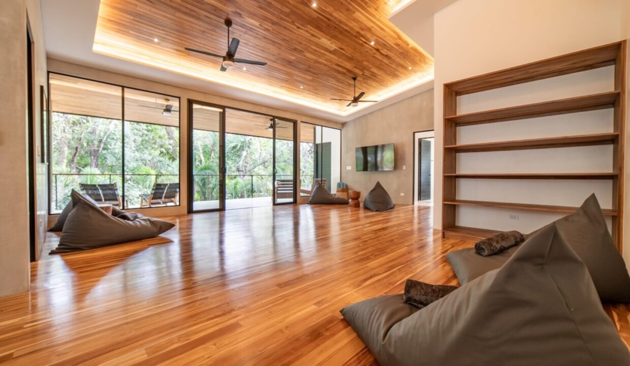 Casa-Dee-15-1740x960-c-center