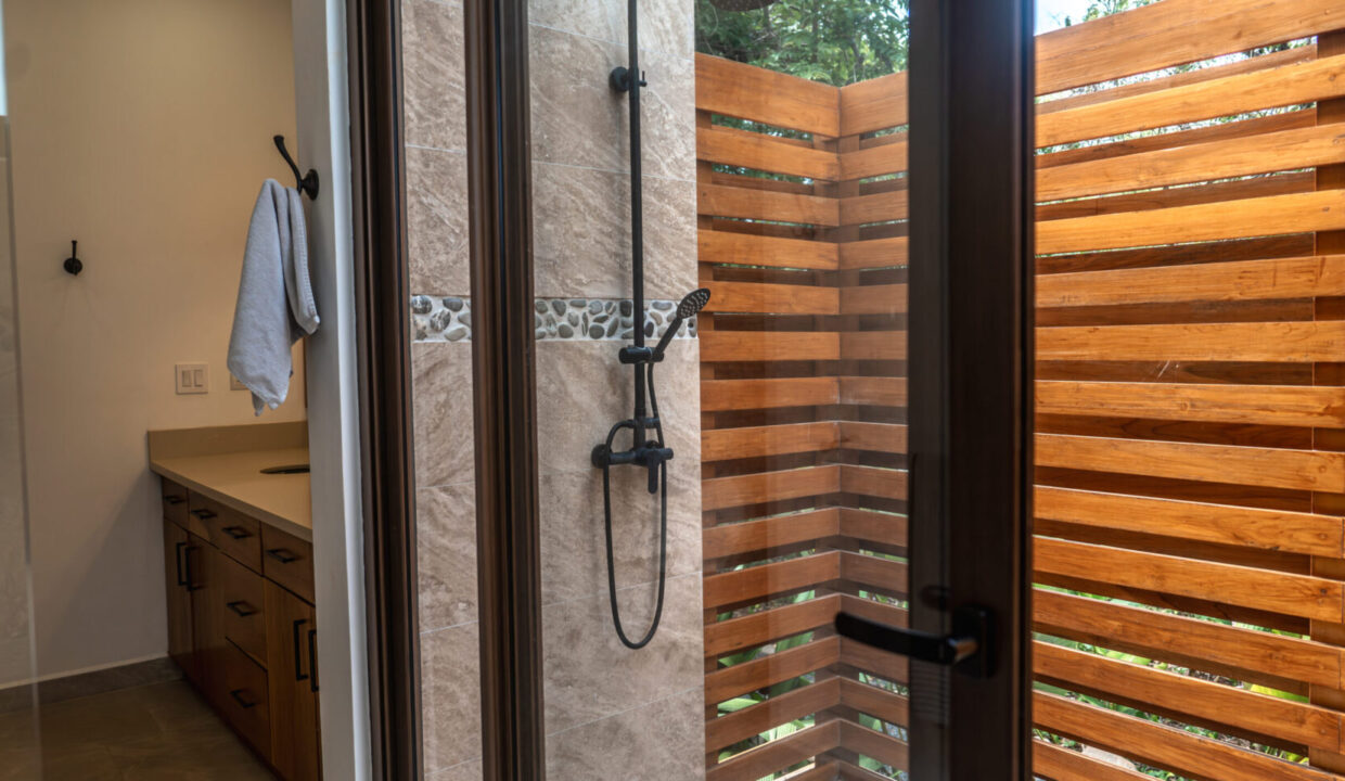 DSC00148-Mejorado-NR-scaled-1740x960-c-center