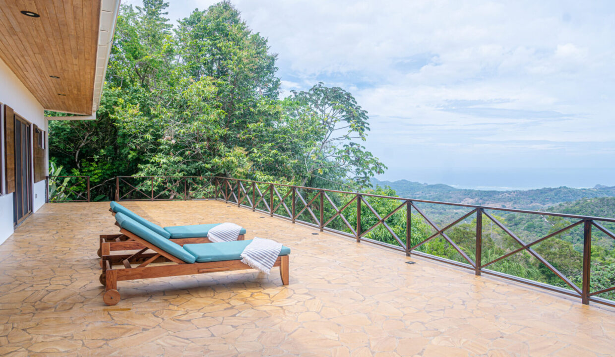 DSC00333-Mejorado-NR-scaled-1740x960-c-center