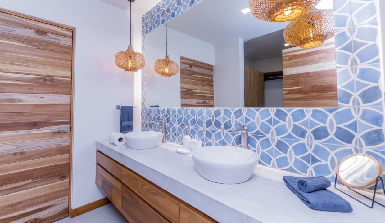 DSC01202-Mejorado-NR-1740x960-c-center