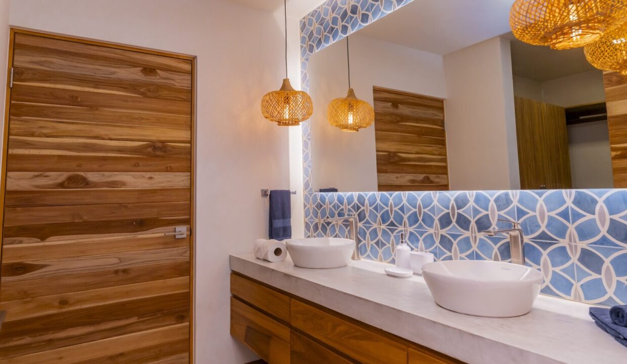 DSC01203-1740x960-c-center