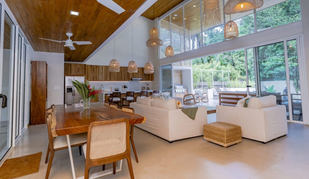 DSC01235-Mejorado-NR-1740x960-c-center