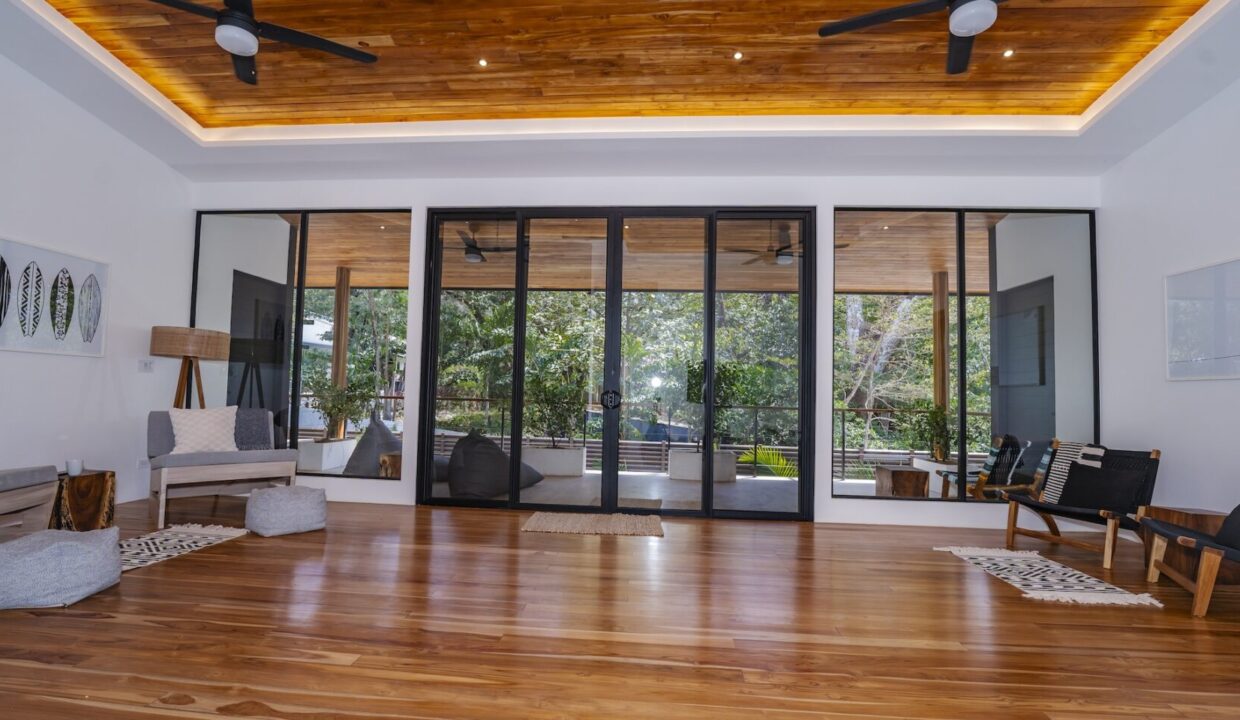 DSC07480-1740x960-c-center