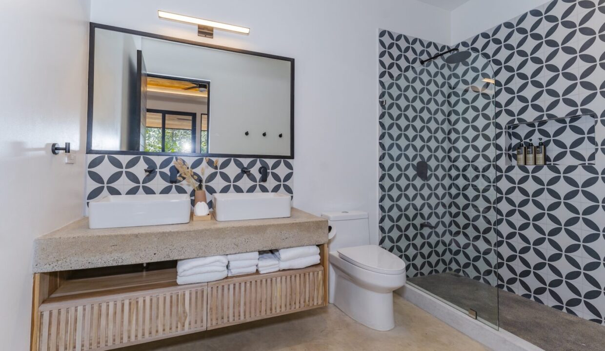 DSC07502-1740x960-c-center