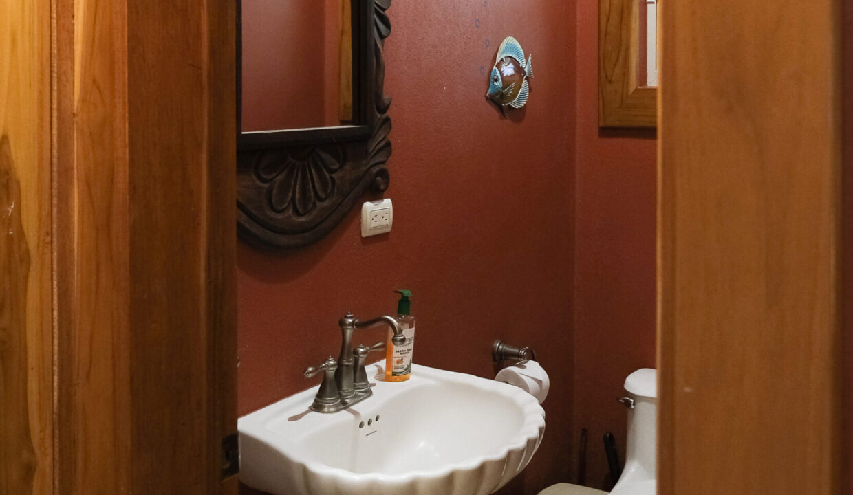 DSCF3424-1740x960-c-center