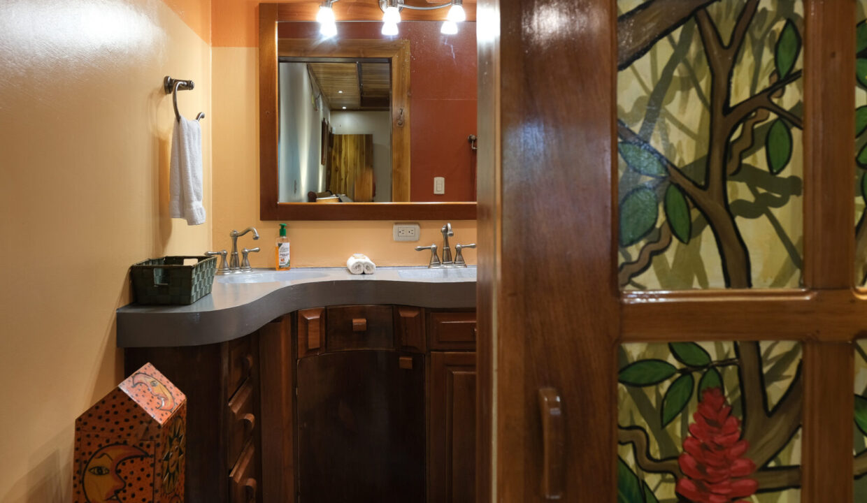 DSCF3525-1740x960-c-center