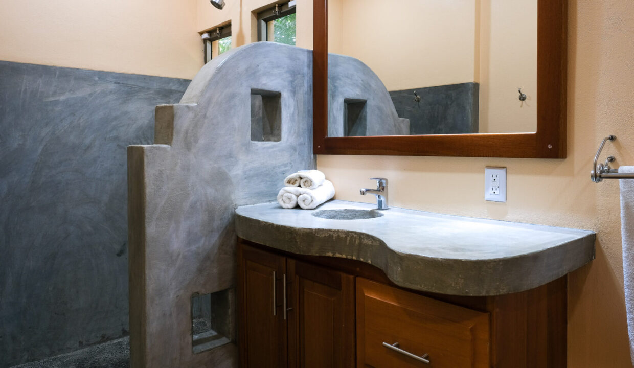 DSCF3576-1740x960-c-center