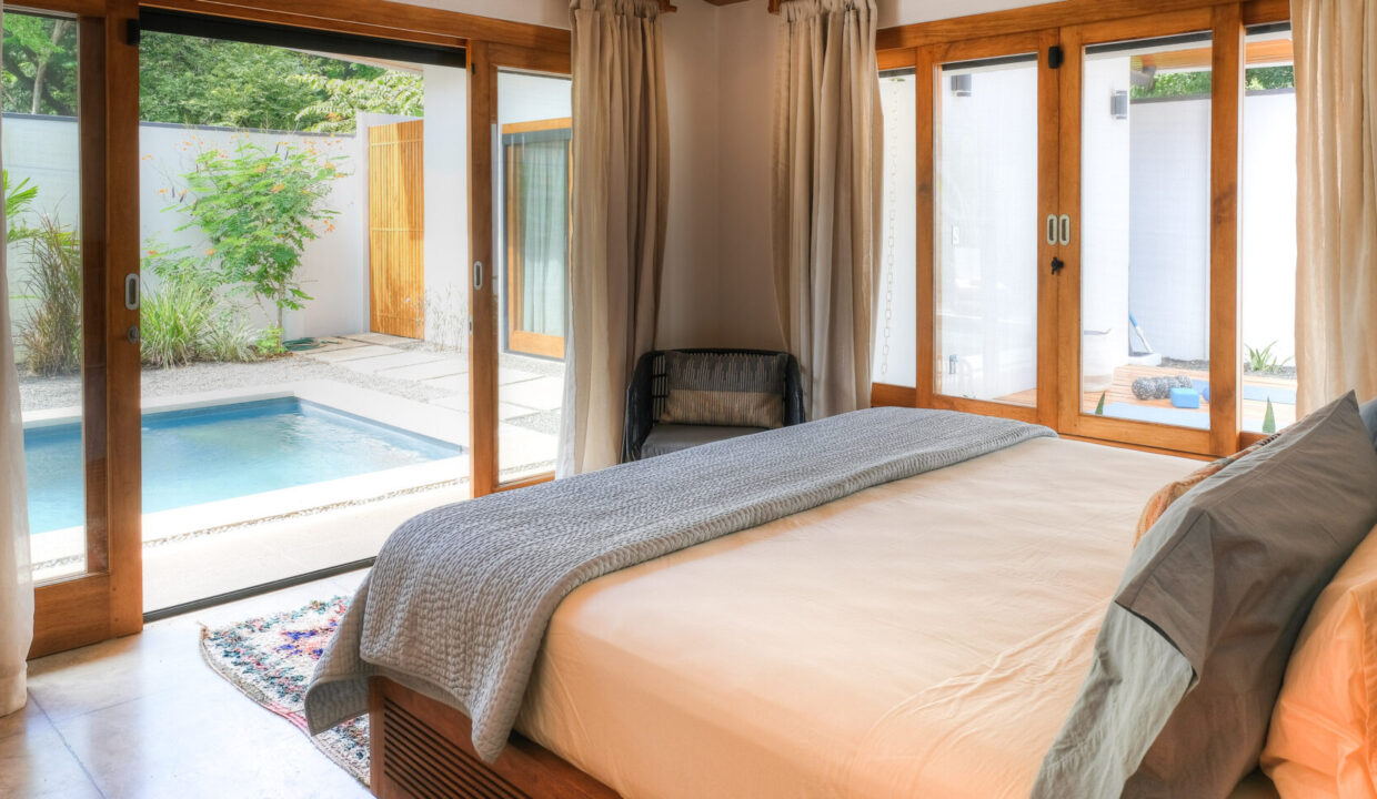 DSCF3889_90_91_92_93-1740x960-c-center