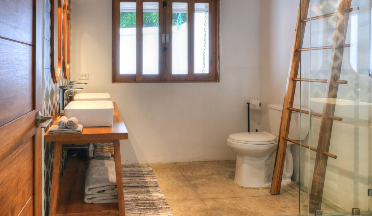 DSCF3899_900_901_902_903-1740x960-c-center