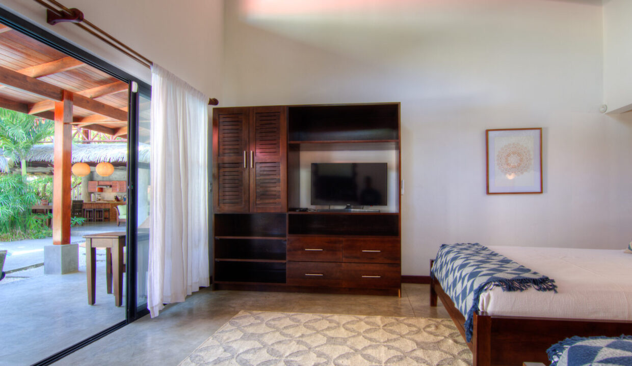 GFS_3911_2_3_4_5-1740x960-c-center