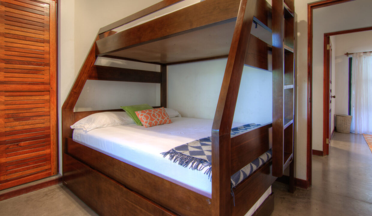 GFS_4036_37_38_39_40-1740x960-c-center