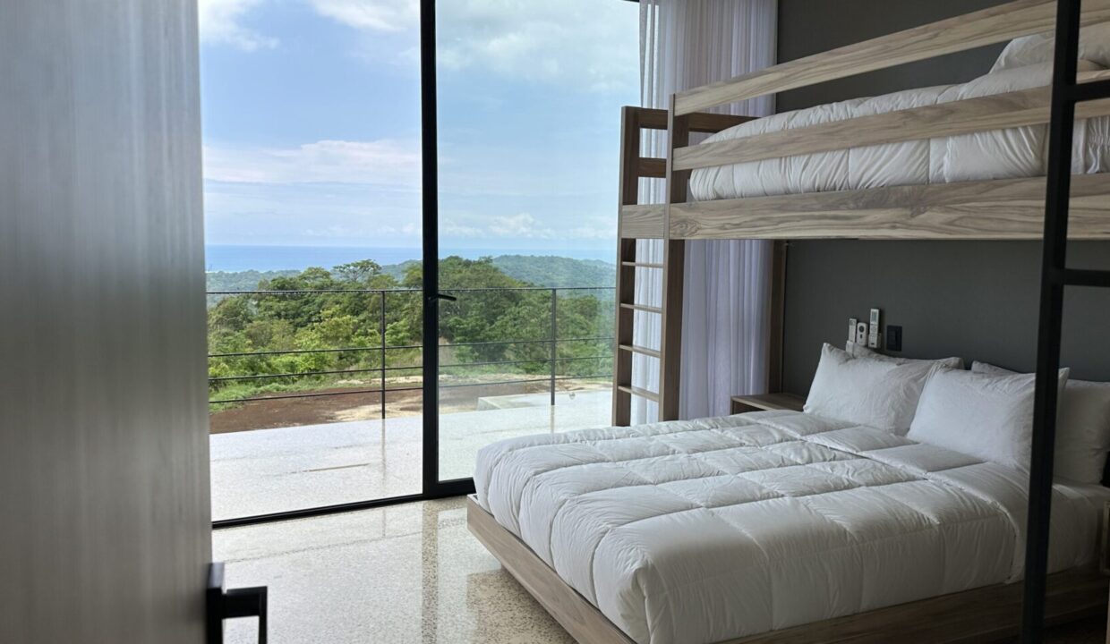 IMG_5425-scaled-1740x960-c-center