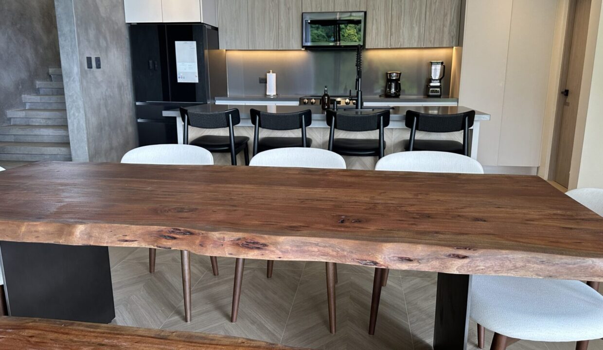 IMG_5438-scaled-1740x960-c-center