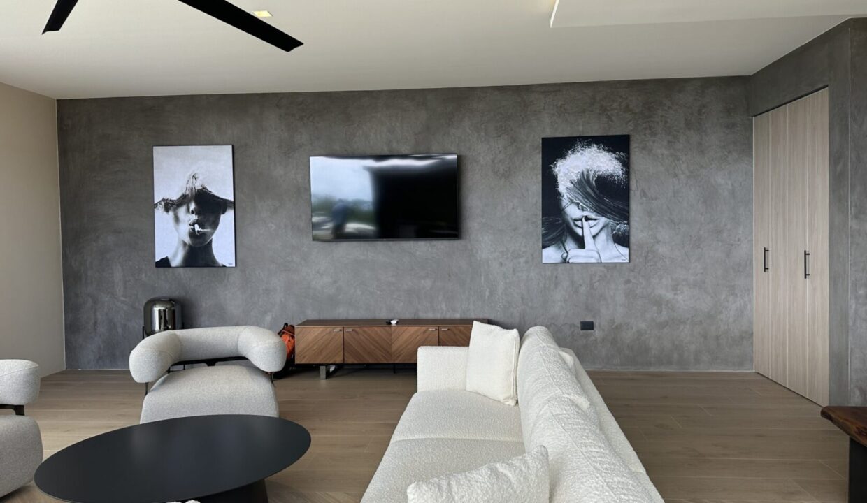 IMG_5440-scaled-1740x960-c-center