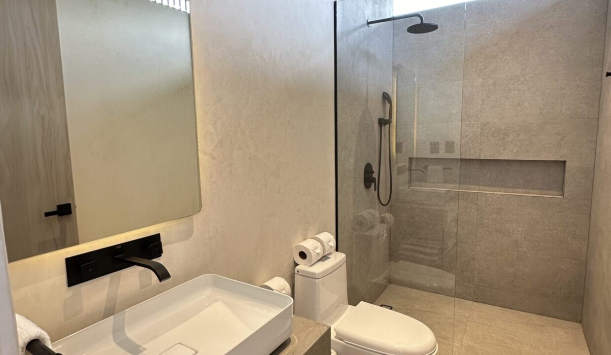 IMG_5461-scaled-1740x960-c-center