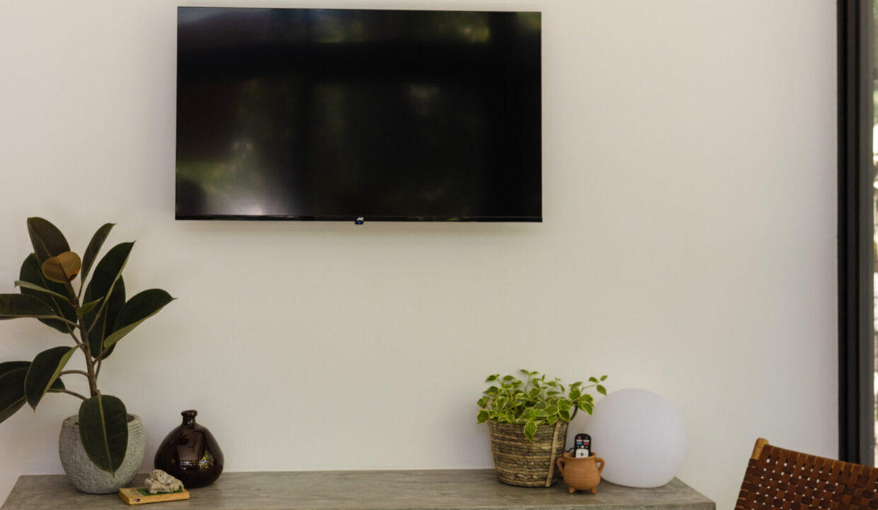 JON_6959-1740x960-c-center