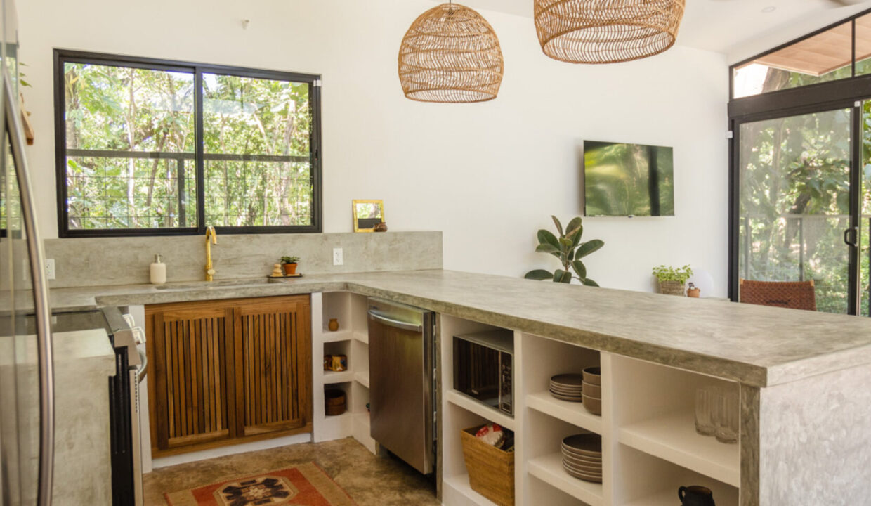 JON_7092-1740x960-c-center