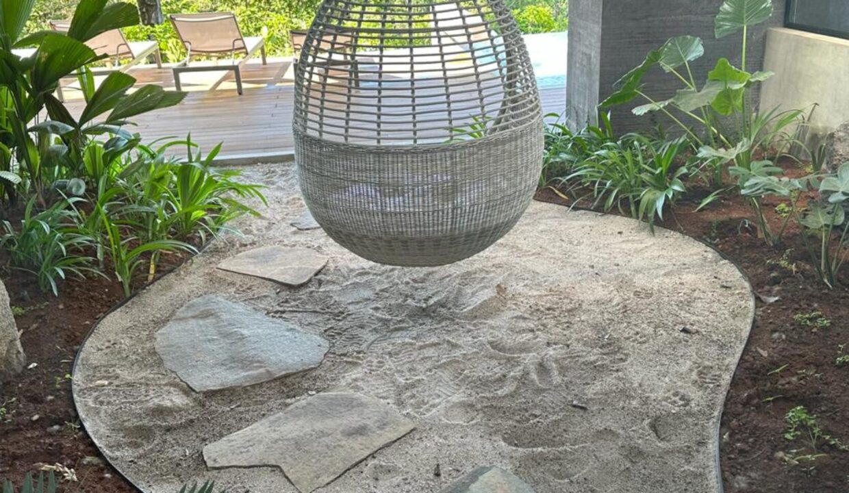 PHOTO-2023-05-29-13-00-23-1740x960-c-center