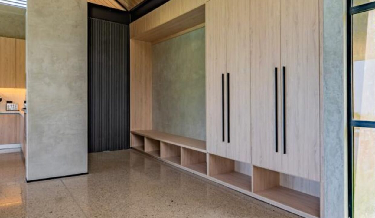 PHOTO-2023-06-03-09-16-22-1740x960-c-center