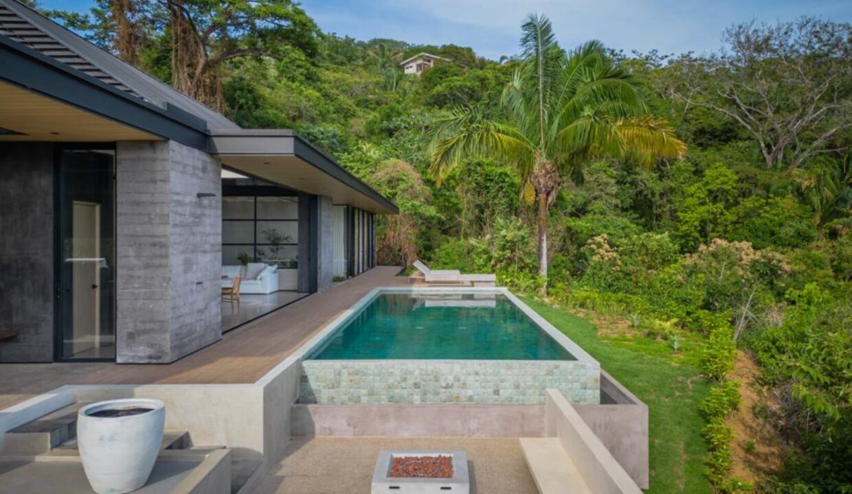 PHOTO-2023-06-03-09-37-22-1740x960-c-center