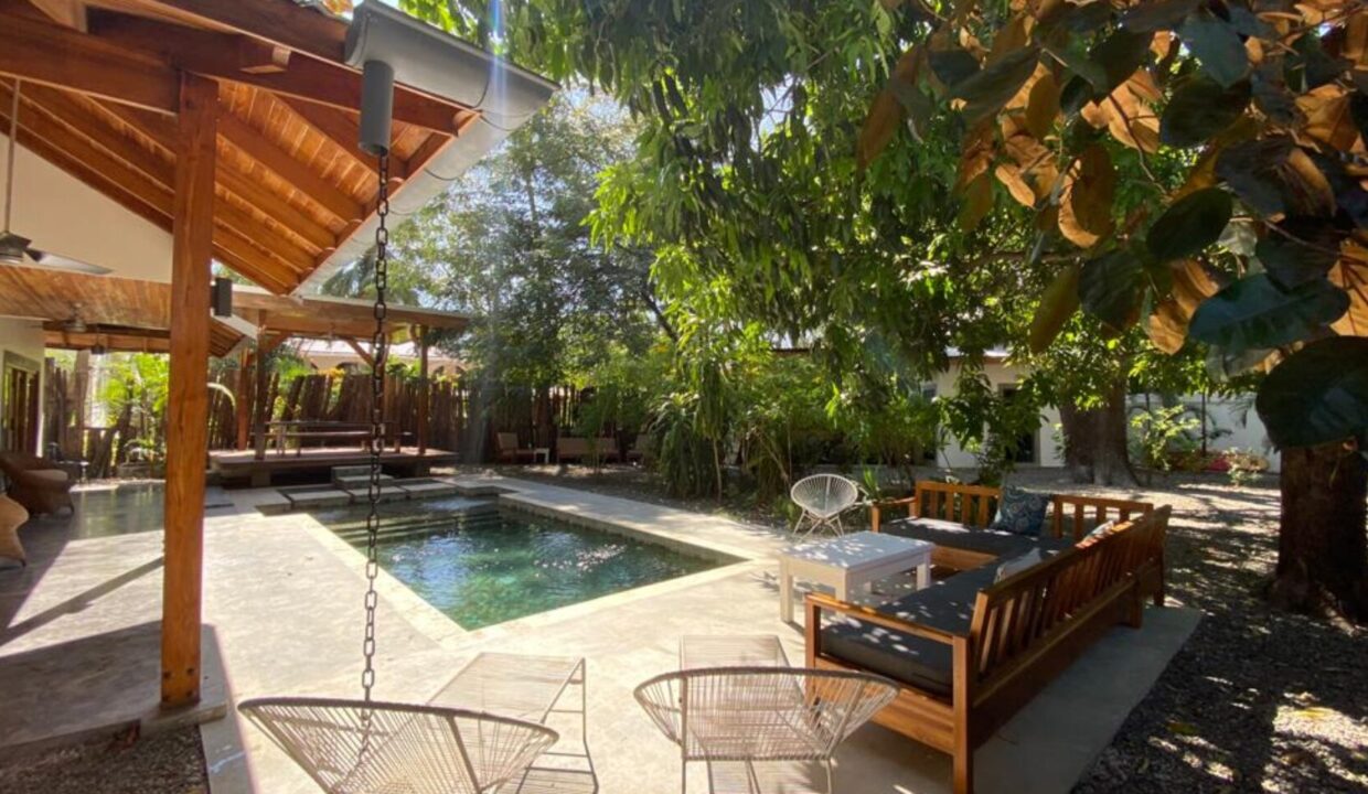 f7d43a8e-6adc-4483-9ce6-7010e487331b-1740x960-c-center