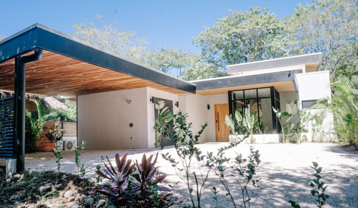 image00017-1740x960-c-center