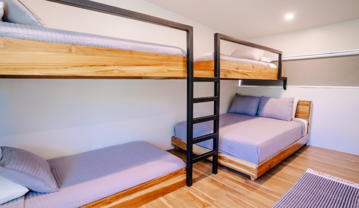 image00022-1740x960-c-center