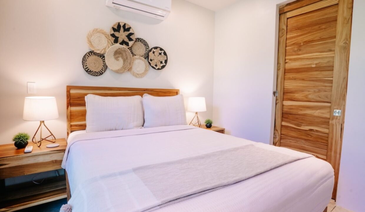 image00033-1740x960-c-center