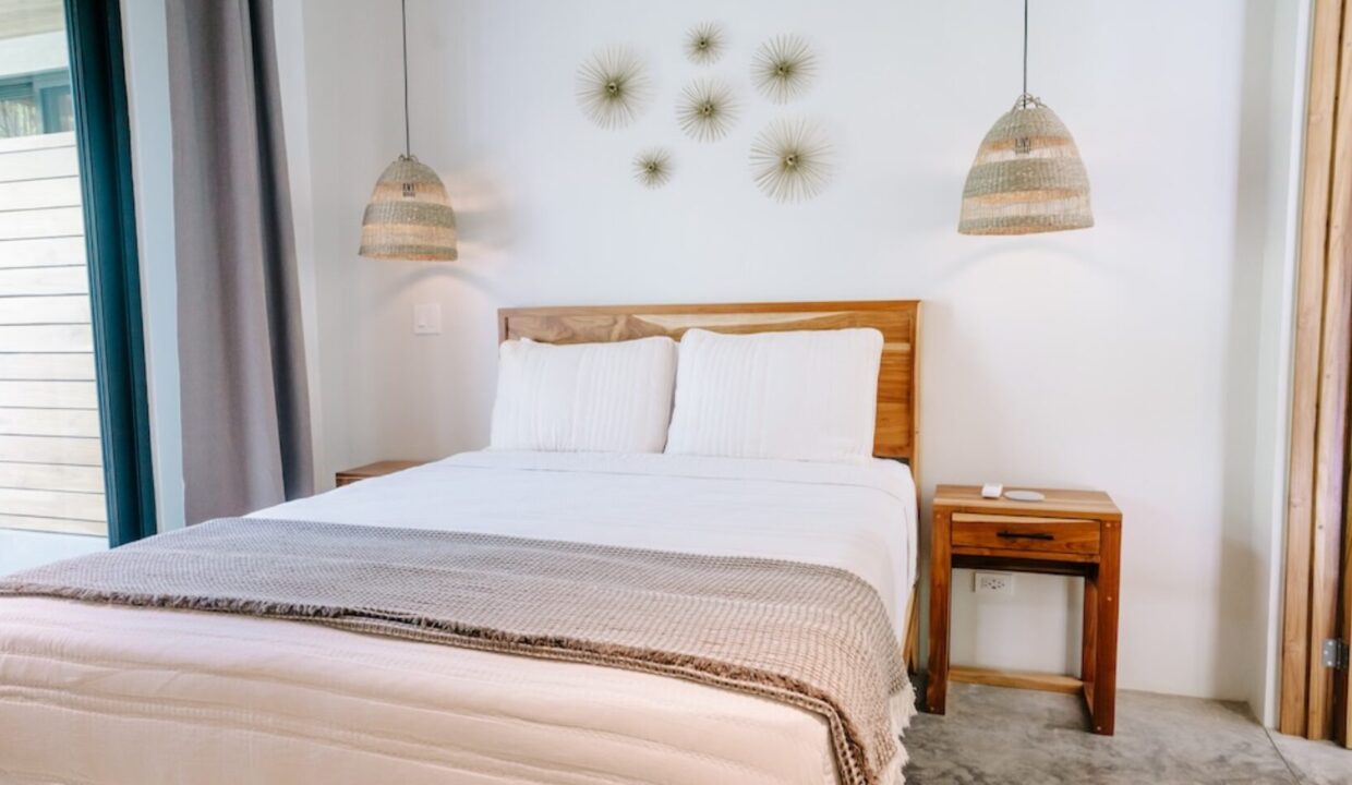 image00059-1740x960-c-center