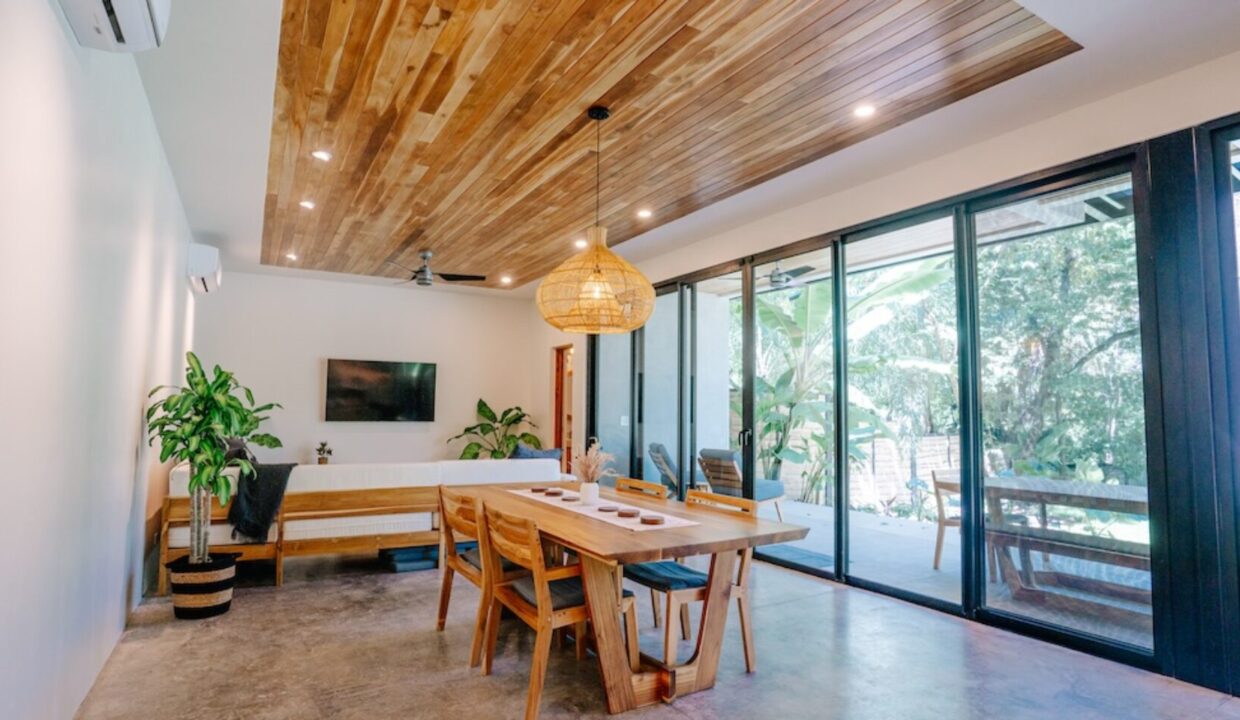 image00066-1740x960-c-center