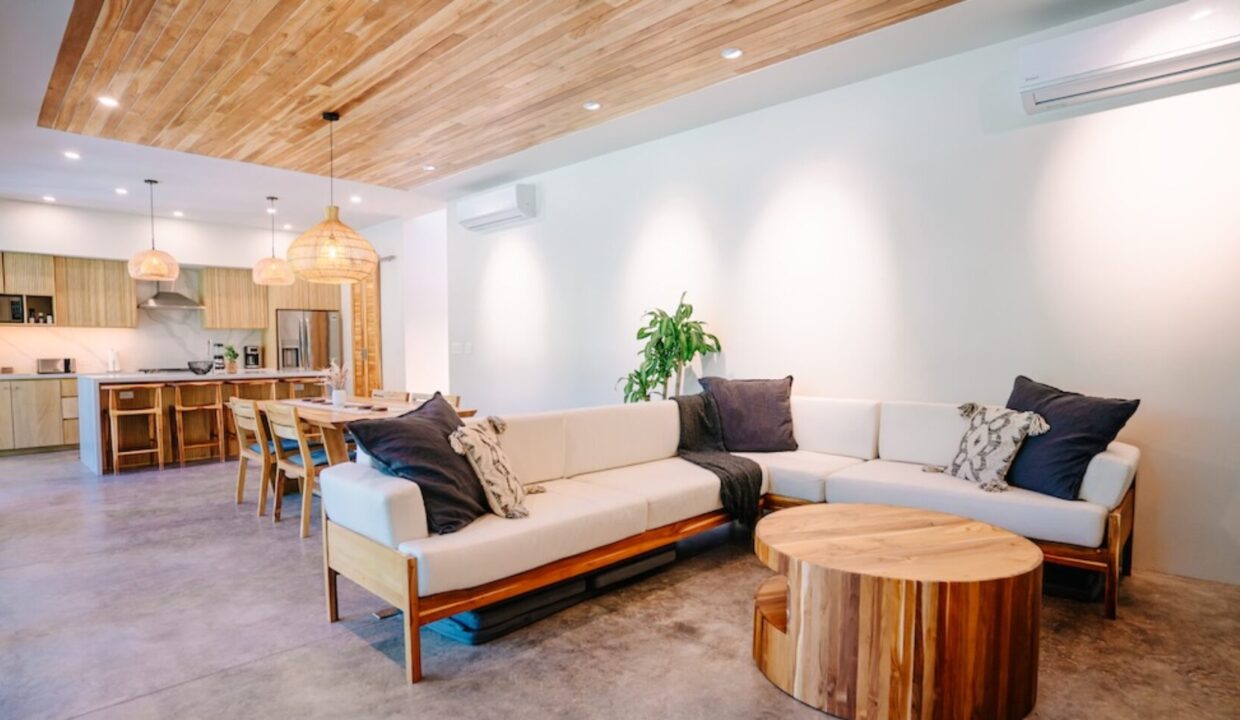 image00077-1740x960-c-center