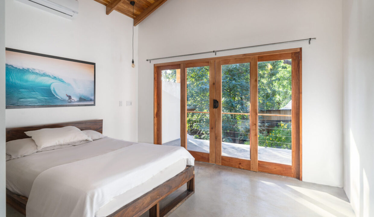 upstairs-master-scaled-1740x960-c-center